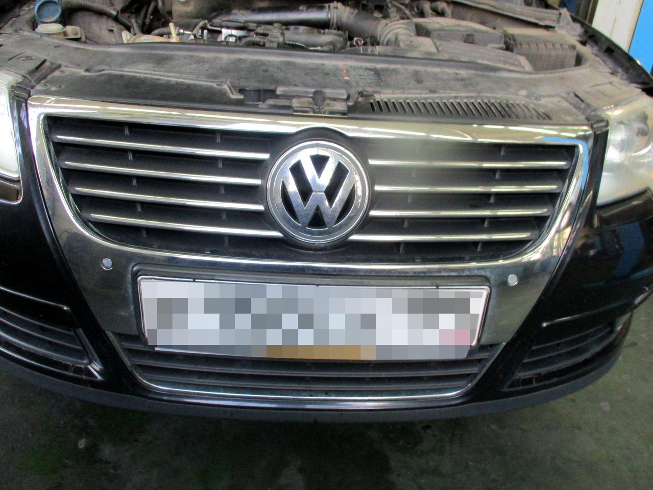 Установка автомобиля на подъёмник